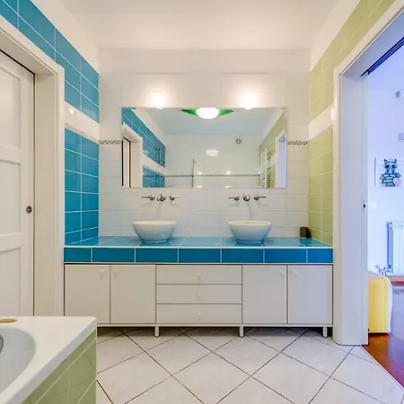 Вилла Amazing Seaview Luxury *