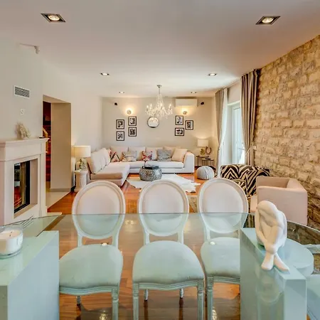 Вилла Amazing Seaview Luxury