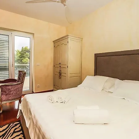 Вилла Amazing Seaview Luxury *